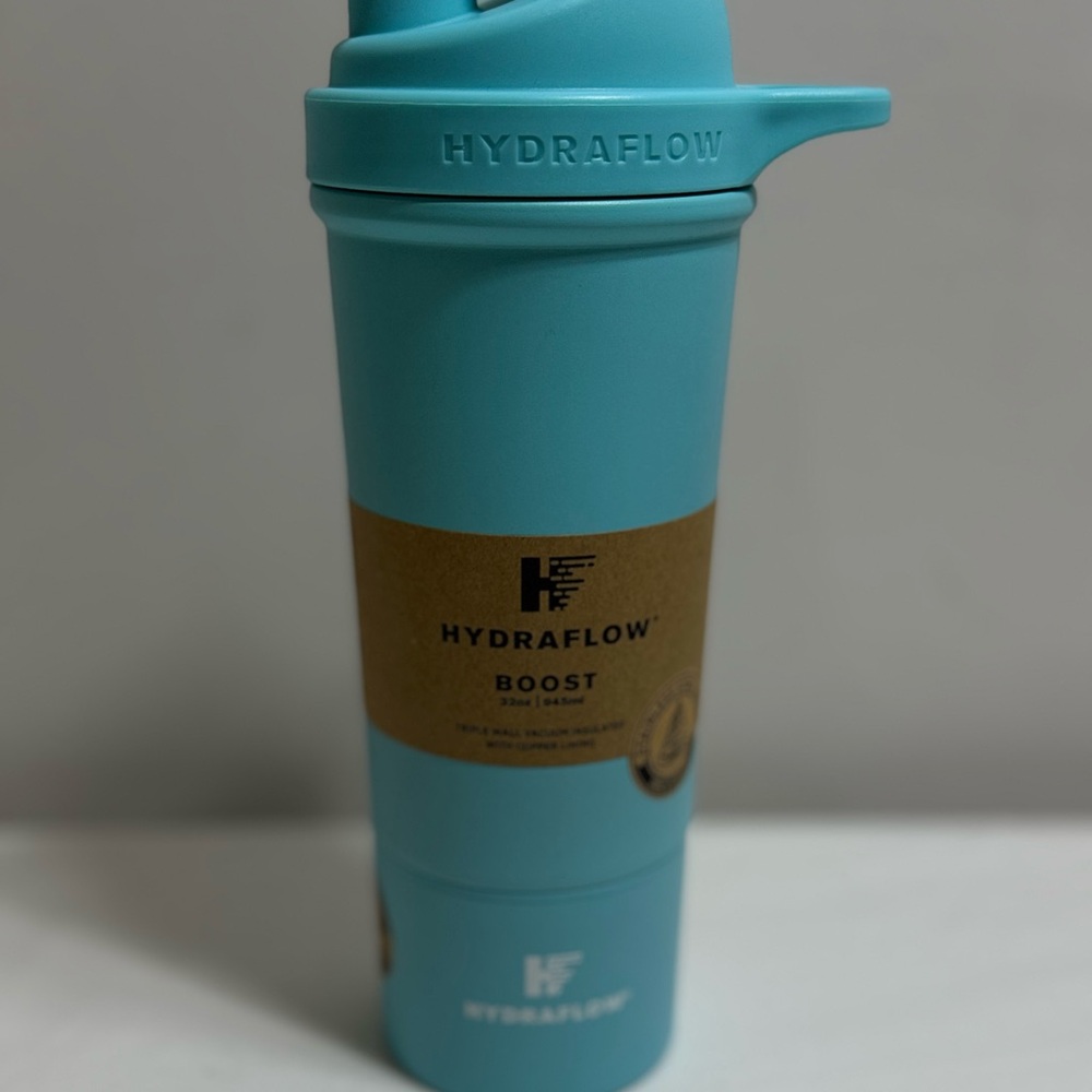 Hydraflow Boost Insulated Bottle, Mixing Capabilities, 32-Ounce – Powder Aqua